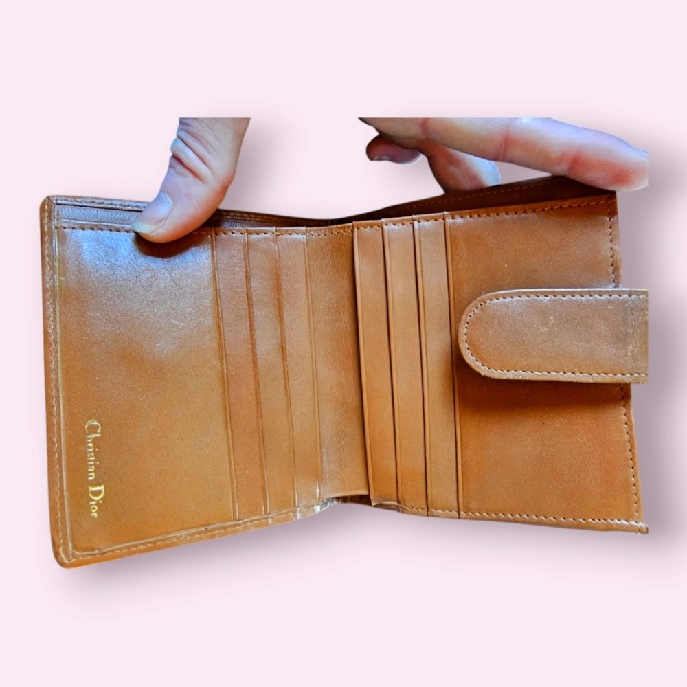 DIOR VINTAGE LEATHER BIFOLD WALLET - Picture 5 of 6